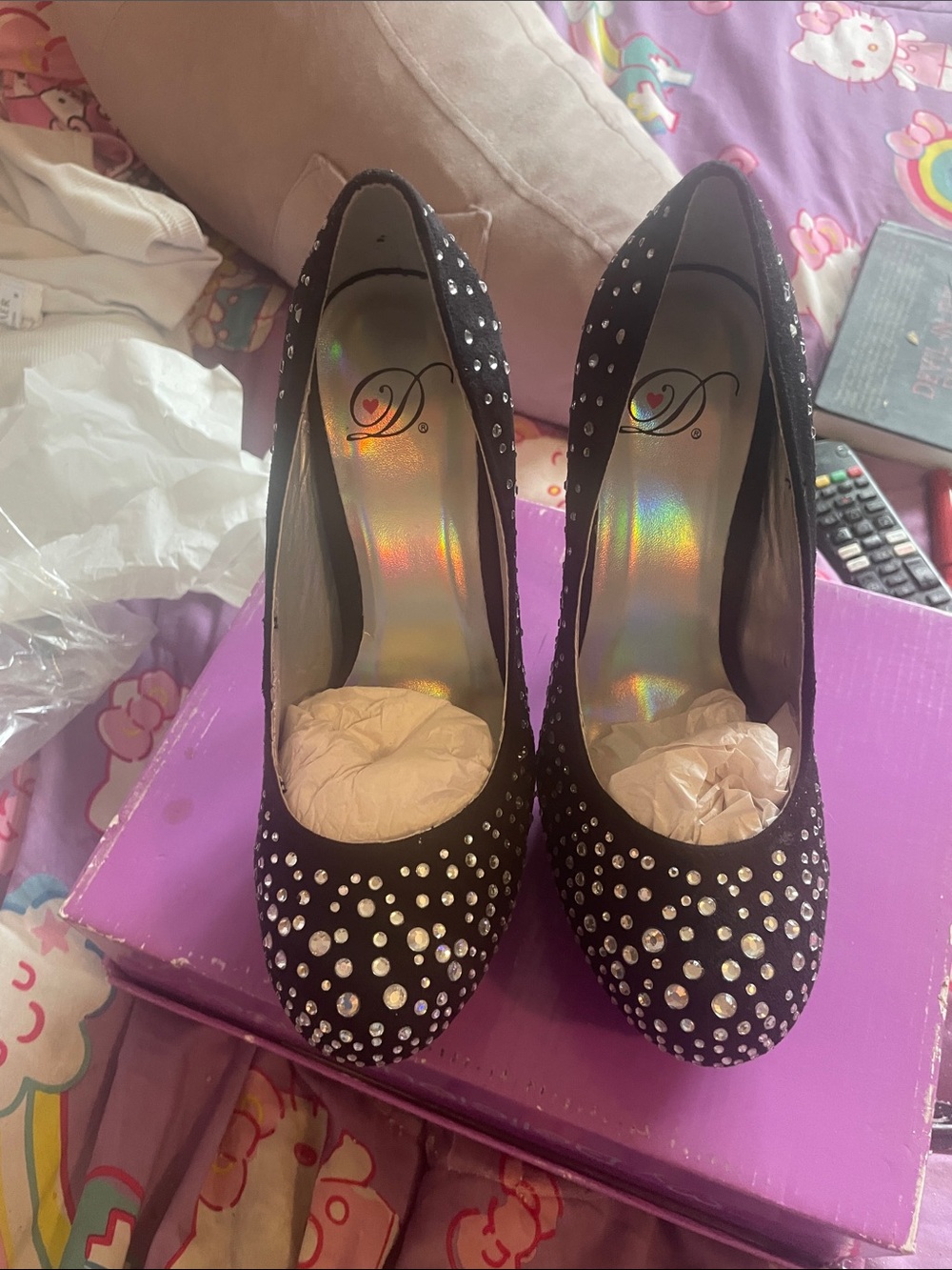Black Rhinestone Embellished Women's Pumps
